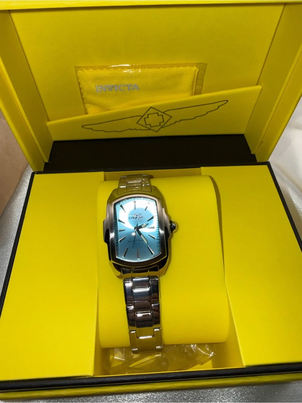 Invicta Lupah Lady Model 43557 Ladies Watch 29mm, 100m water resistant